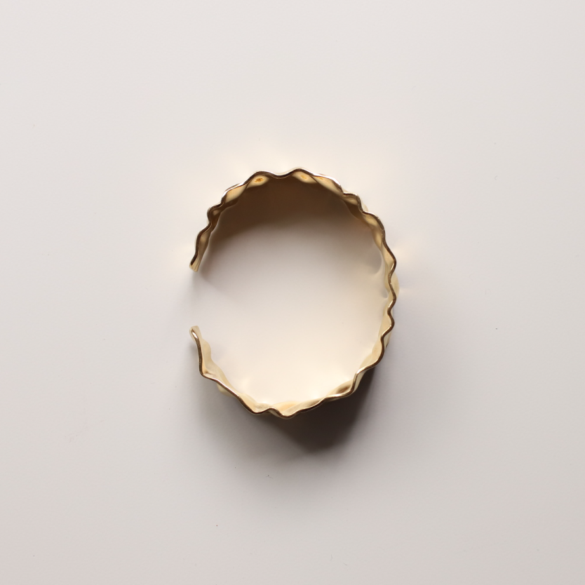 Brazalete arrugas oro