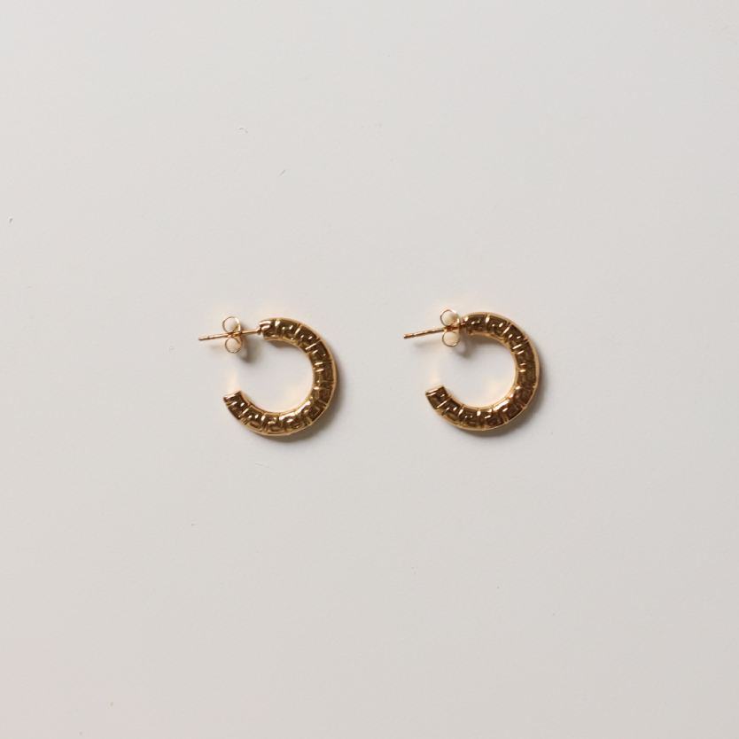 Aro rugoso mini oro