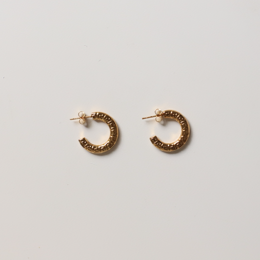 Aro rugoso mini oro