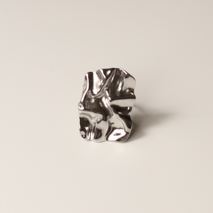 Anillo arrugas rectangular plata