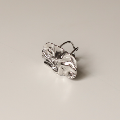 Anillo arrugas rectangular plata