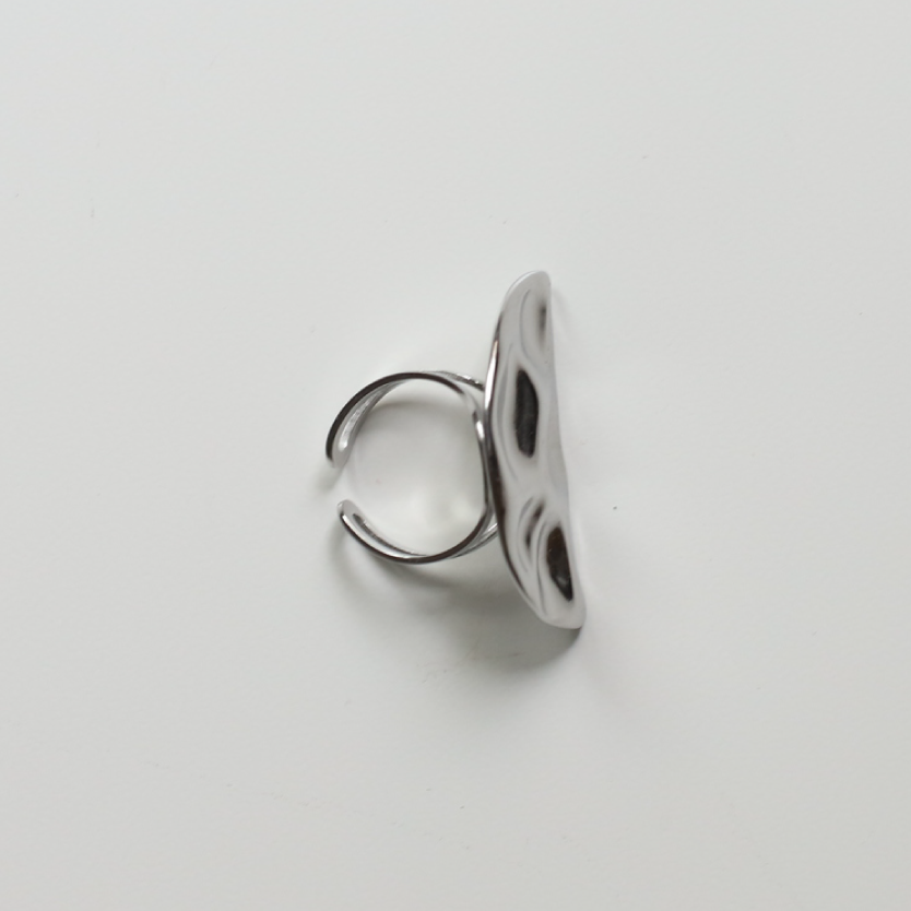 Anillo oquedad semicirculo plata