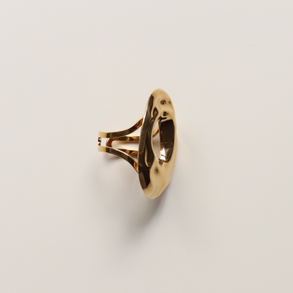 Anillo oquedad ovalo oro
