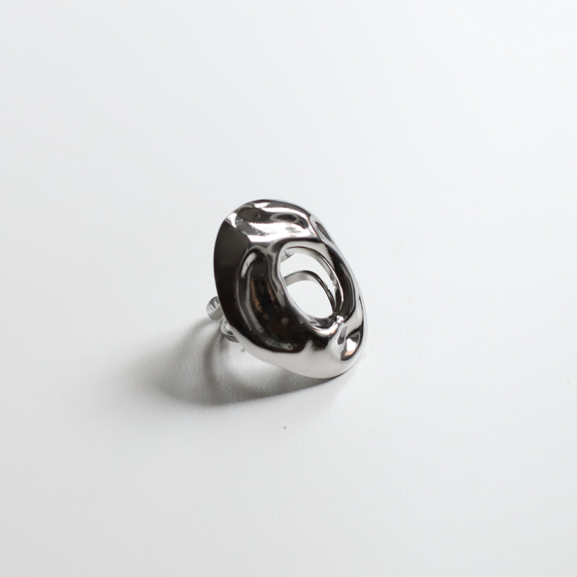 Anillo oquedad ovalo plata