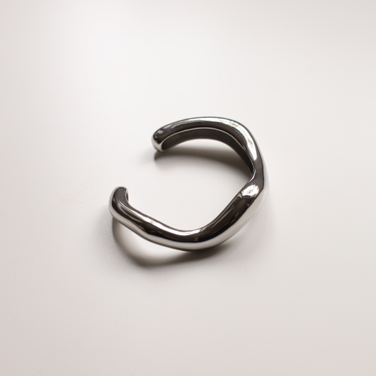 Brazalete irregular plata