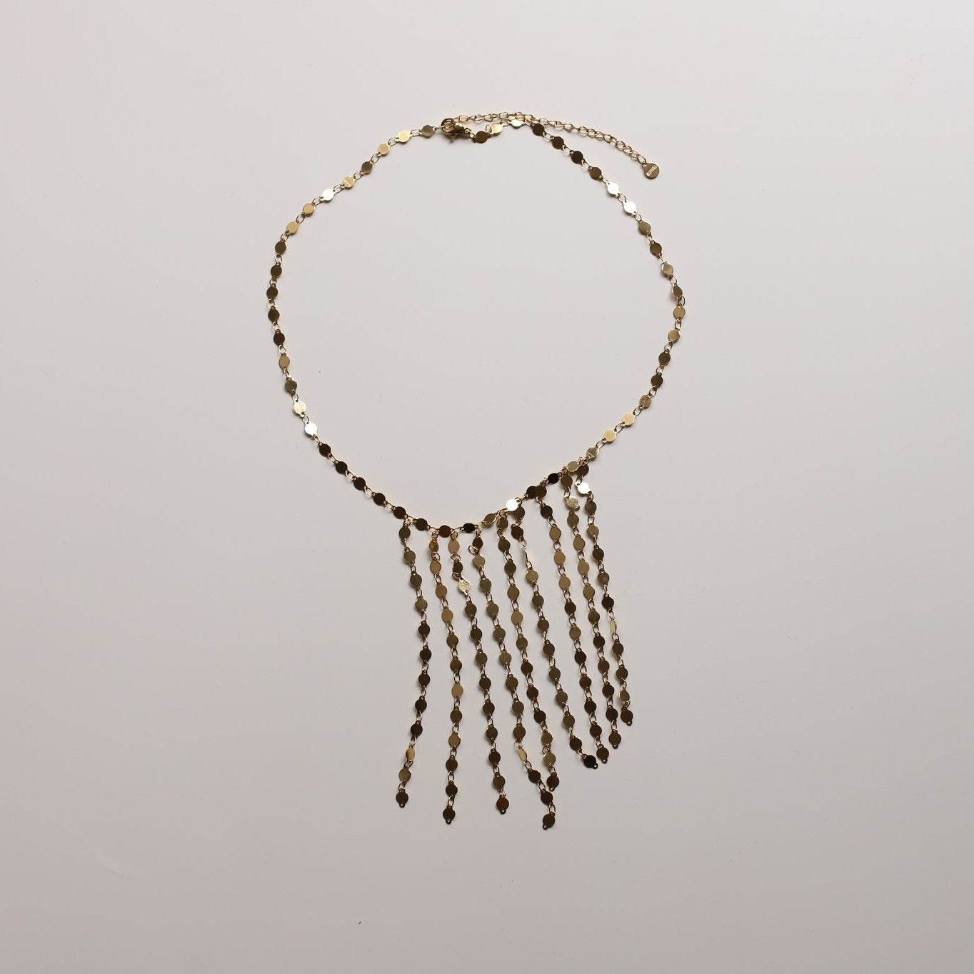 Collar cascada cuentas oro
